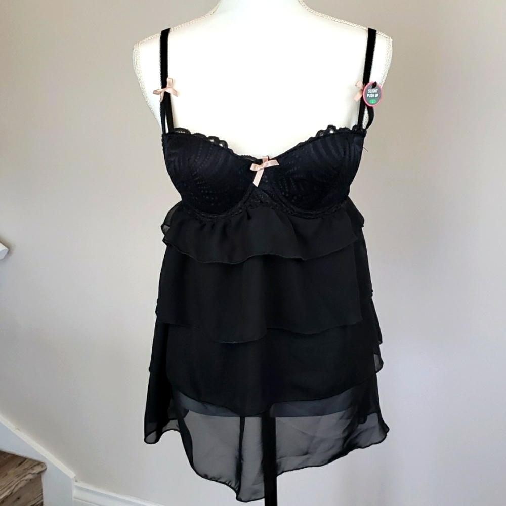 Venus NWOT Ruffled Negligee Push Up Bra Size Large in Black